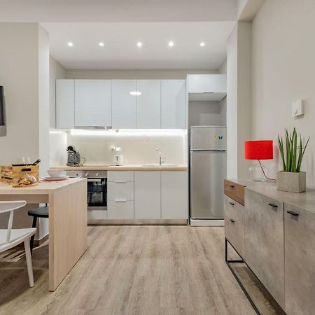 Stylish & Bright Apartment In The City Centre Закинтос Экстерьер фото