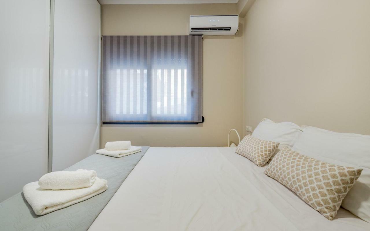 Stylish & Bright Apartment In The City Centre Закинтос Экстерьер фото